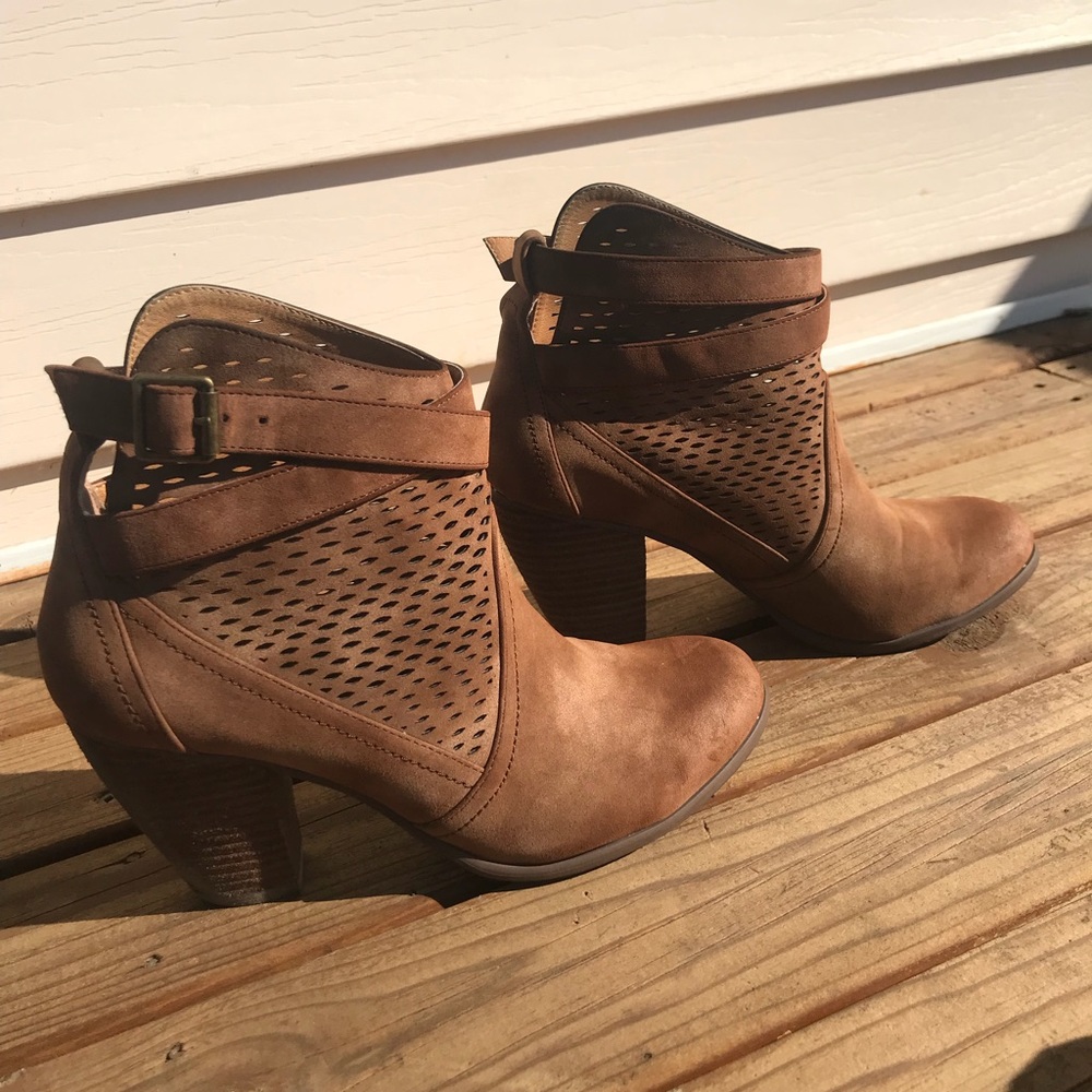 Not rated-Macy Ankle Boot-Like new-Size 7